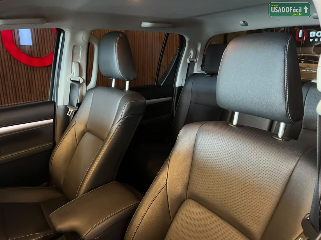 Toyota Hilux SRX CD 2.8 4x4 TDI Automático Diesel 2025/2025 — foto 8 de 14