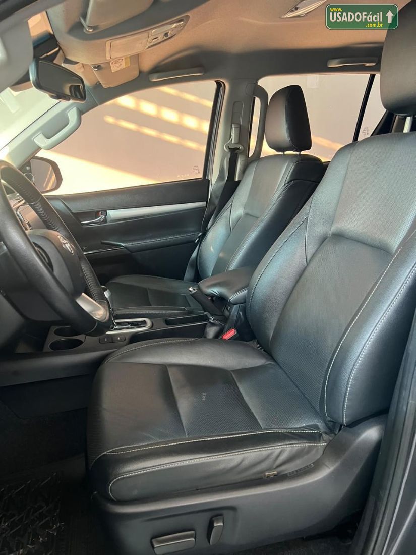 Toyota Hilux SRX CD 2.8 4x4 TDI Automático Diesel 2022/2022 — foto 12 de 15