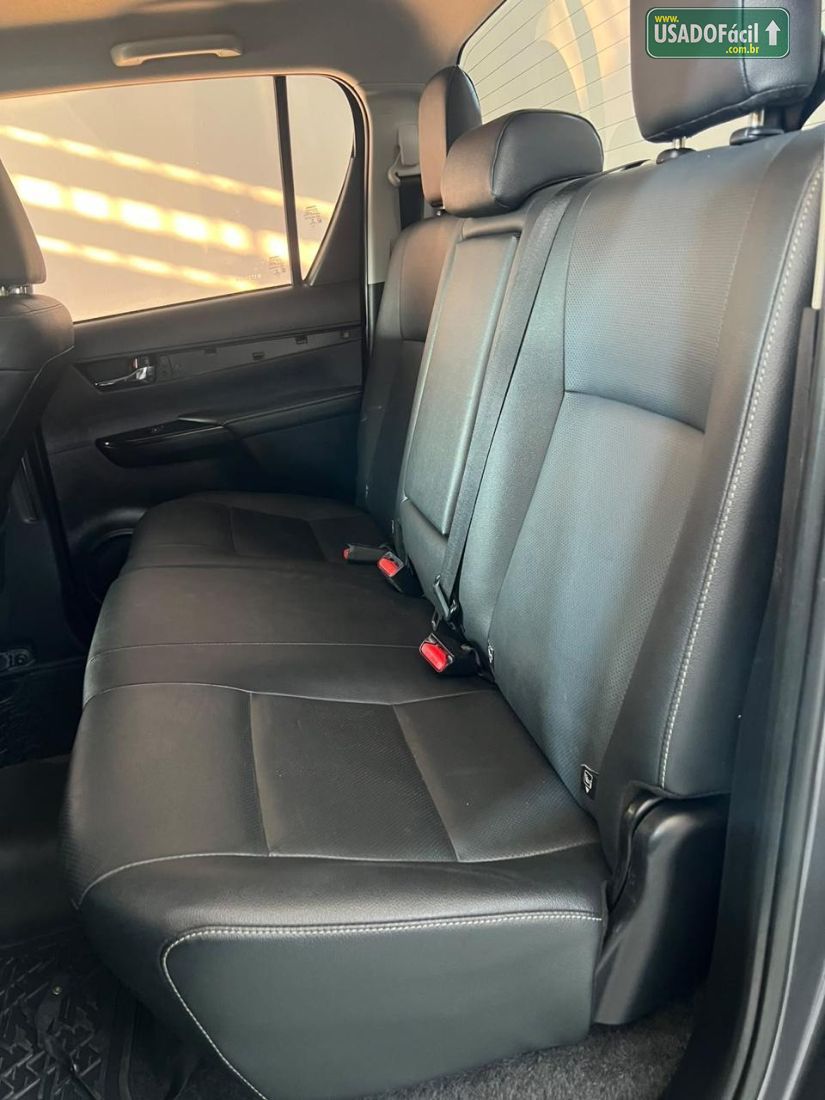 Toyota Hilux SRX CD 2.8 4x4 TDI Automático Diesel 2022/2022 — foto 7 de 15