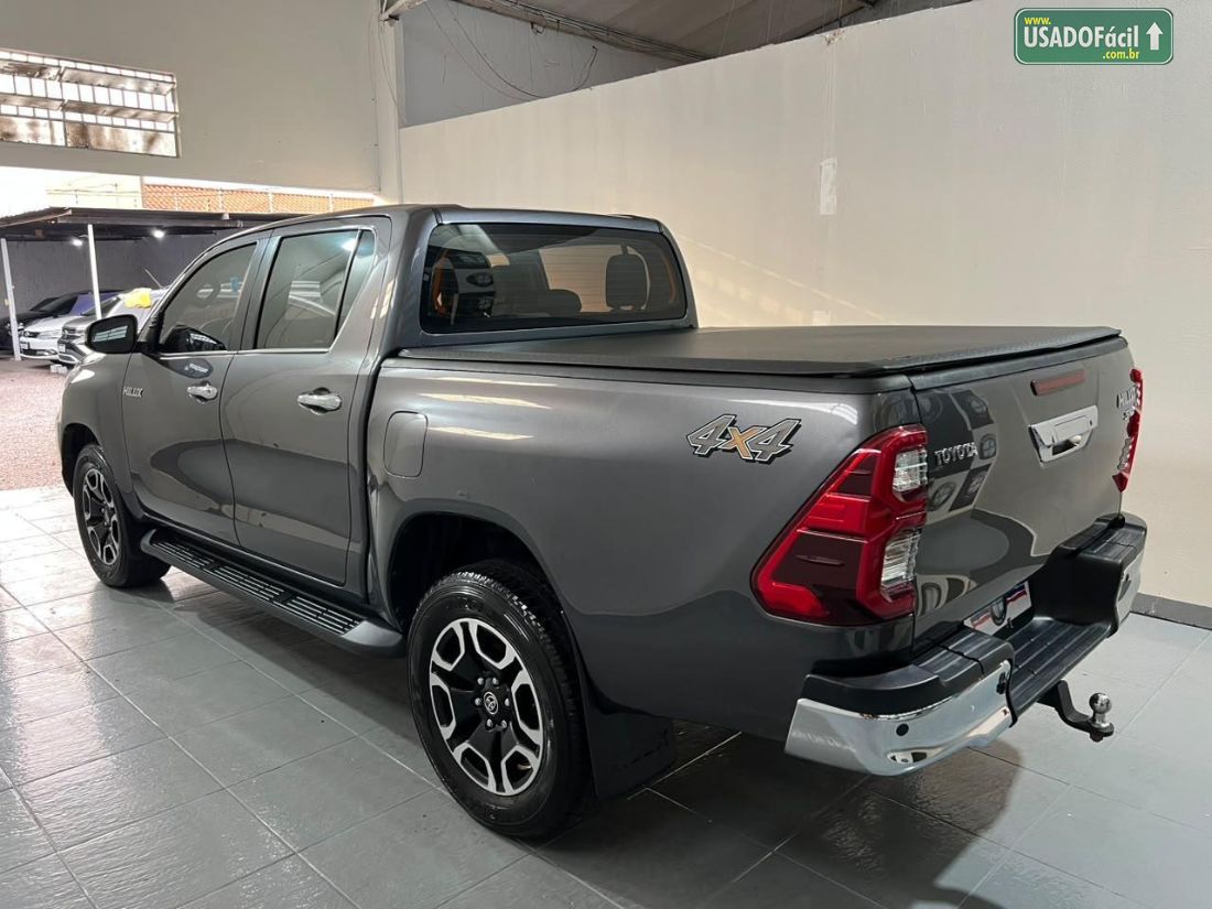 Toyota Hilux SRX CD 2.8 4x4 TDI Automático Diesel 2022/2022 — foto 8 de 15
