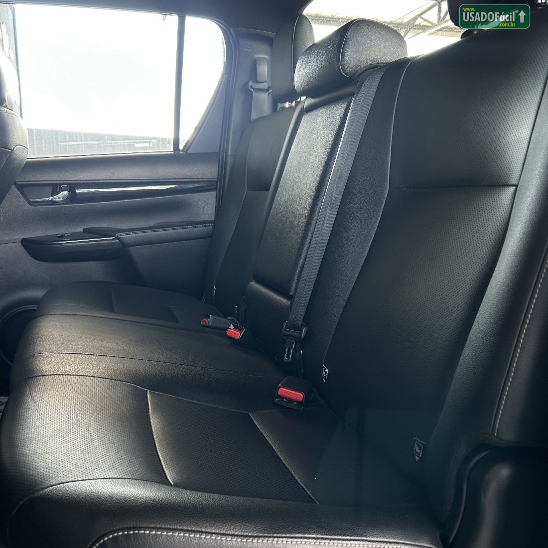 Toyota Hilux SRX CD 2.8 4x4 TDI Automático Diesel 2019/2020 — foto 9 de 10