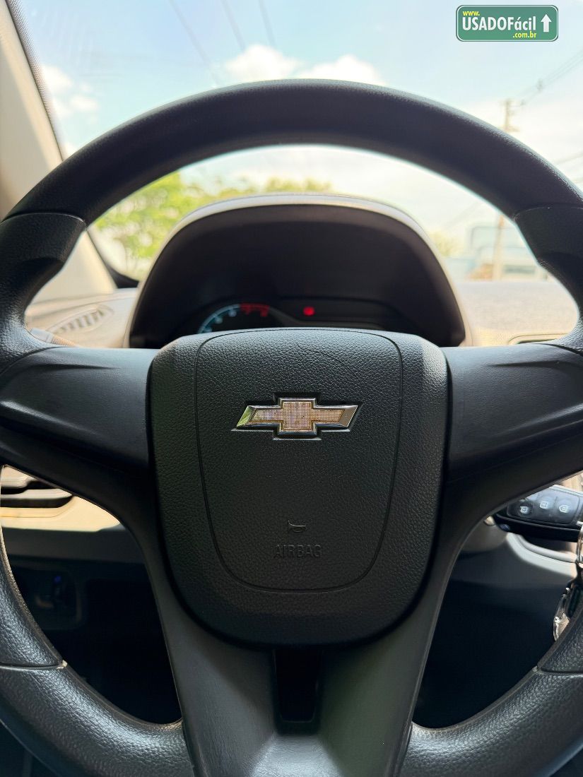 CHEVROLET/GM Onix Hatch LS 1.0 Mecânico Flex 2016/2016 — foto 12 de 16