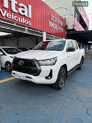 Toyota Hilux SR CD 2.8 4X4 TDI Automático Diesel