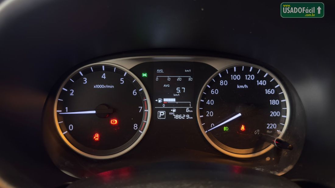 Nissan Kicks SV 1.6 Automático FlexStar 2017/2018 — foto 11 de 13