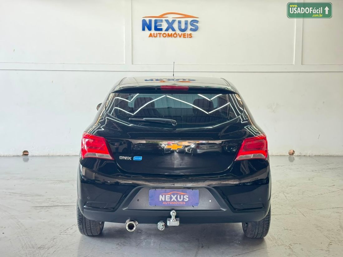 CHEVROLET/GM Onix Hatch Advantage 1.4 Automático Flex 2018/2018 — foto 6 de 14