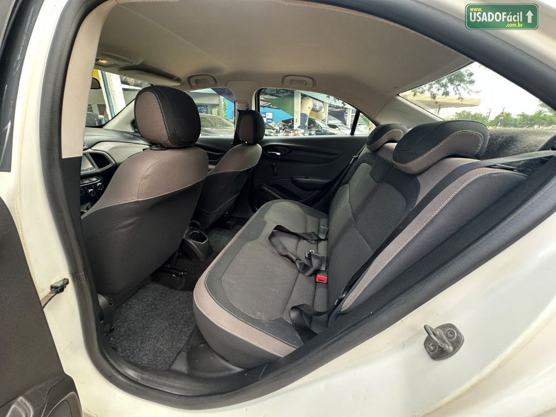 CHEVROLET/GM Prisma Sedan LT 1.4 FlexPower 2014/2015 — foto 11 de 17