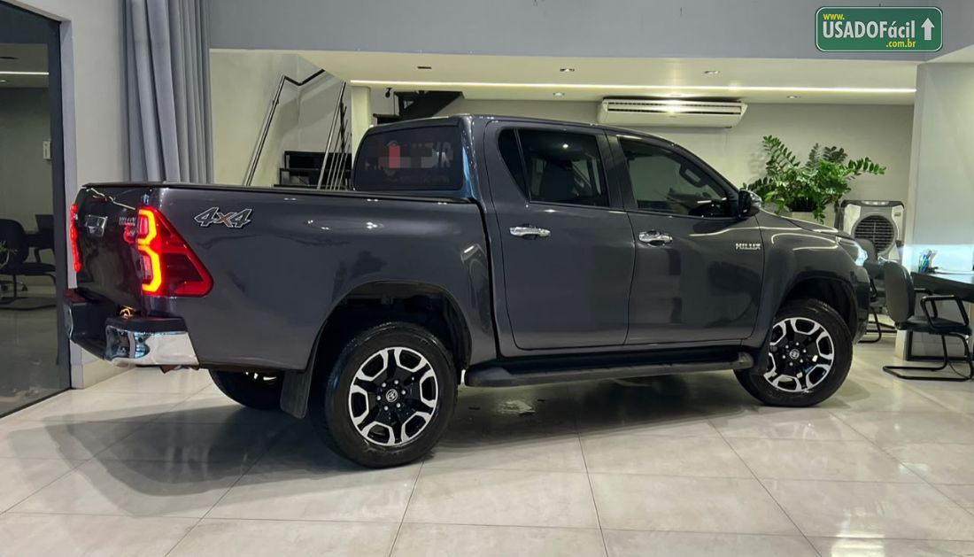 Toyota Hilux SRX CD 2.8 4x4 TDI Automático Diesel 2026/2026 — foto 4 de 13