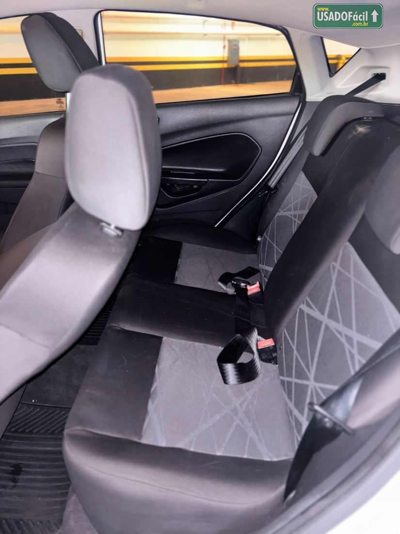 Ford Fiesta Hatch 1.5 Mecânico 5P Flex 2015/2016 — foto 14 de 14