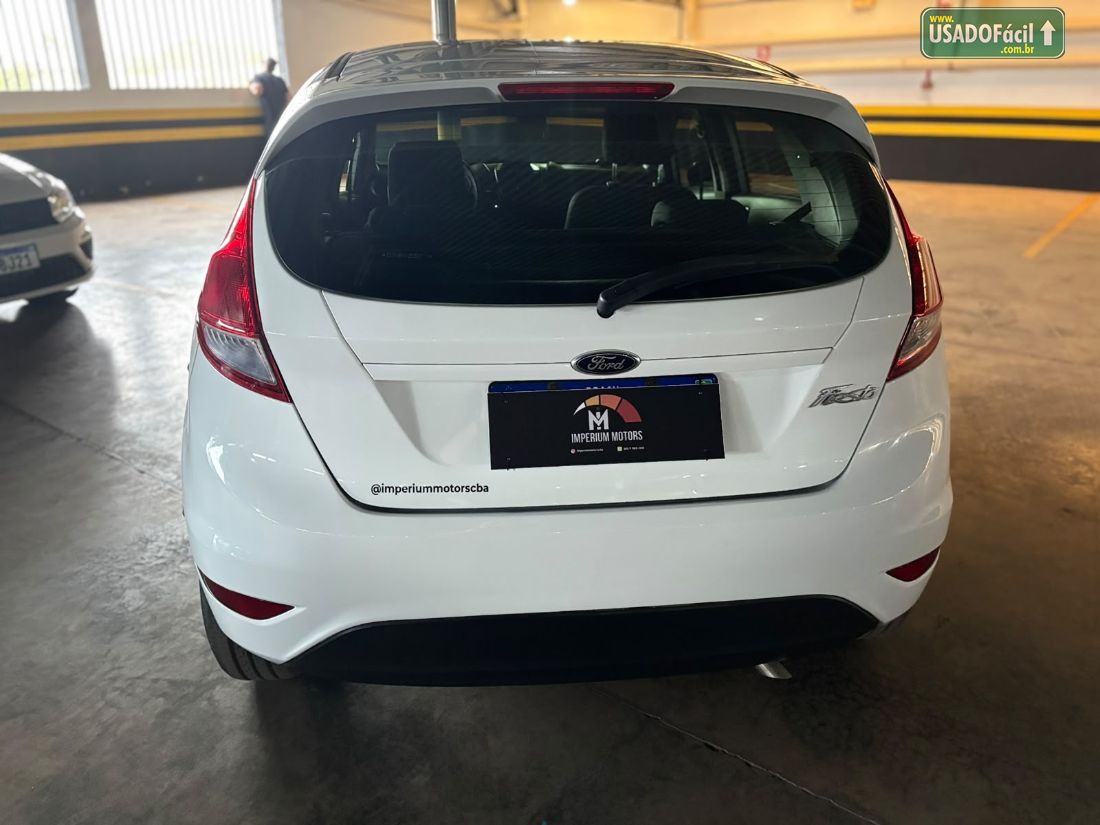 Ford Fiesta Hatch 1.5 Mecânico 5P Flex 2015/2016 — foto 8 de 14