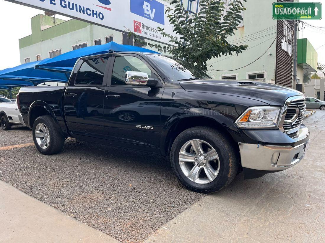 RAM Ram Classic Laramie CD 5.7 V8 4X4 Automático 2022/2022 — foto 3 de 9