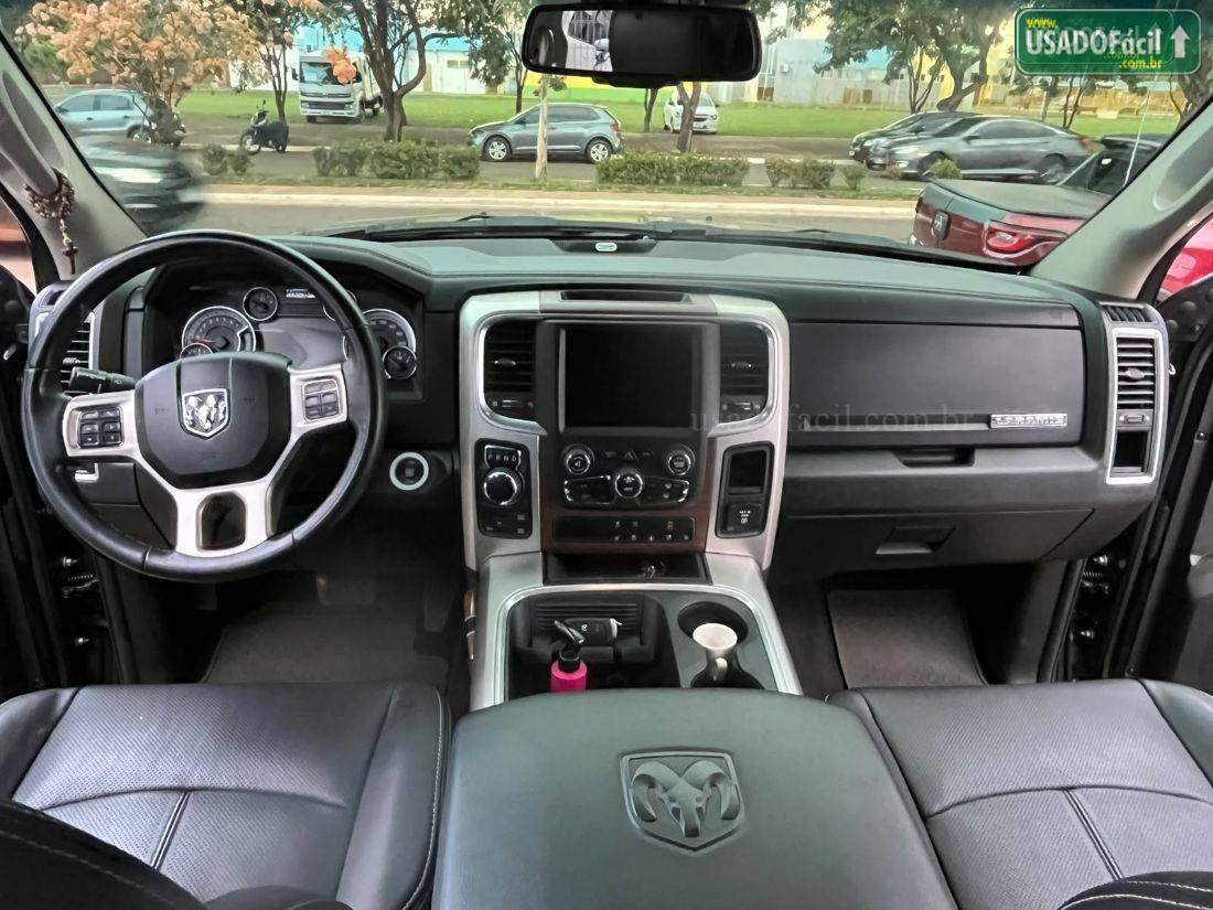 RAM Ram Classic Laramie CD 5.7 V8 4X4 Automático 2022/2022 — foto 4 de 9