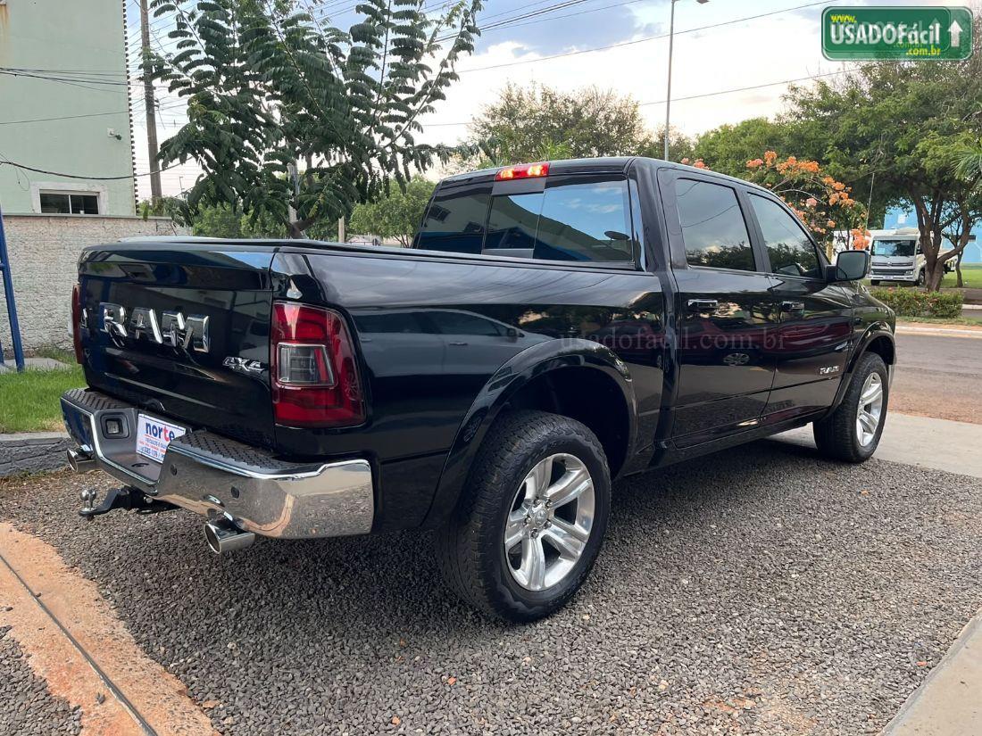 RAM Ram Classic Laramie CD 5.7 V8 4X4 Automático 2022/2022 — foto 8 de 9
