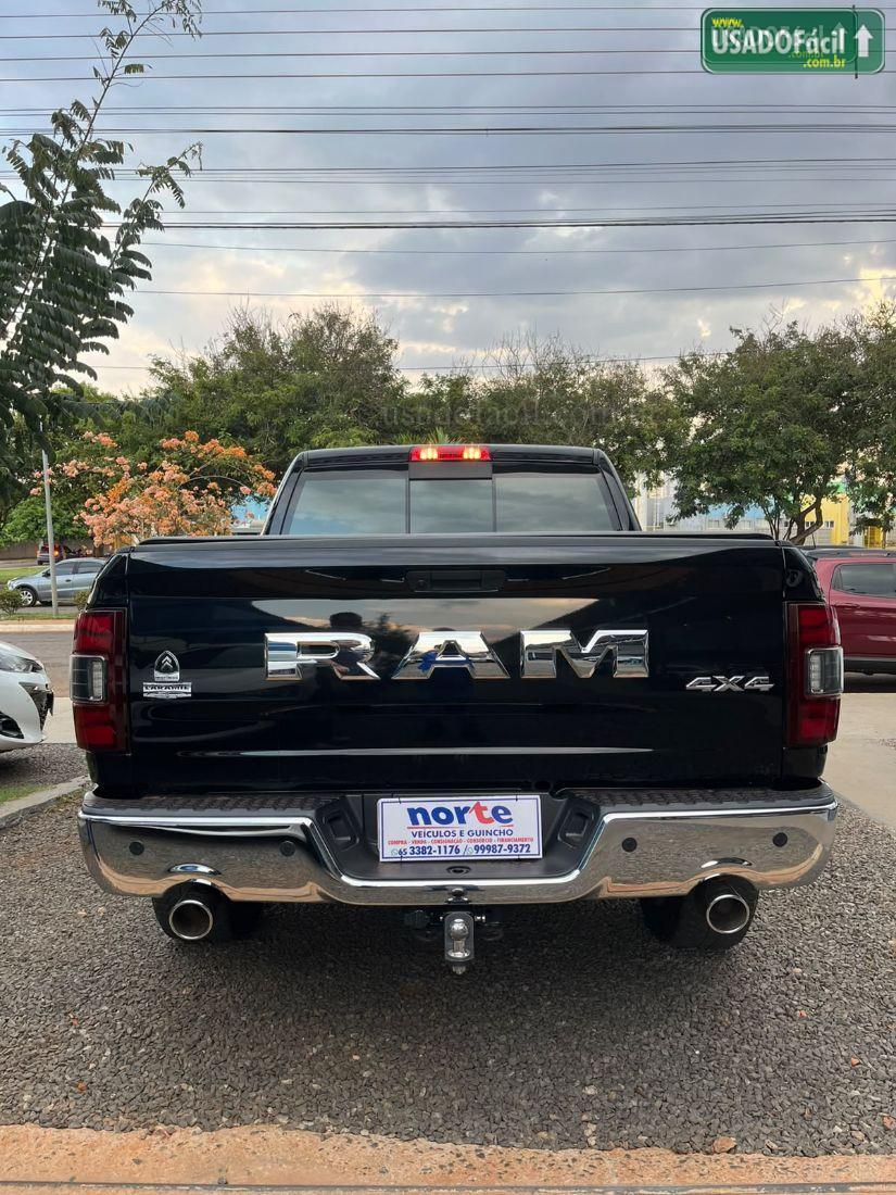 RAM Ram Classic Laramie CD 5.7 V8 4X4 Automático 2022/2022 — foto 9 de 9