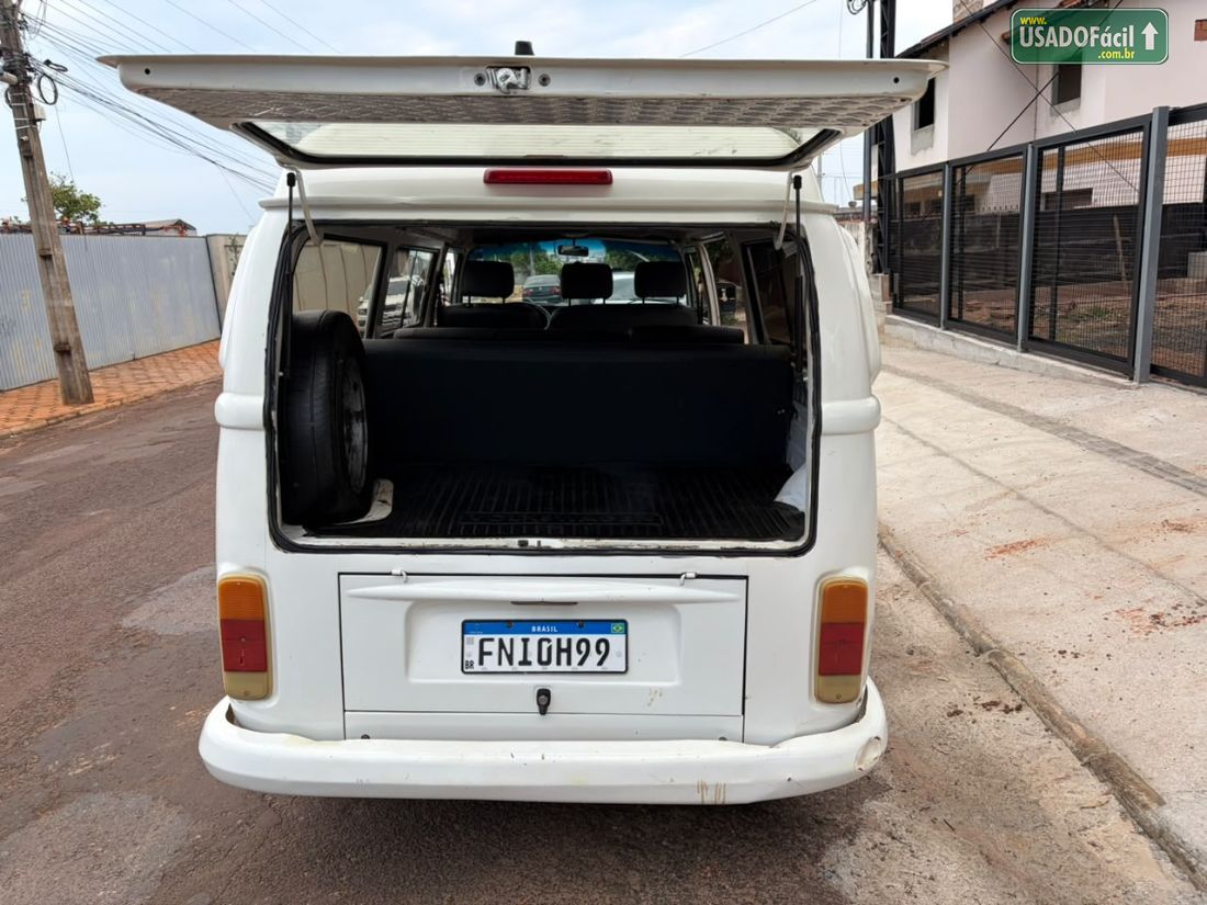 Volkswagen Kombi Standard 1.4 Mi Total Flex 8V 2013/2014 — foto 3 de 7