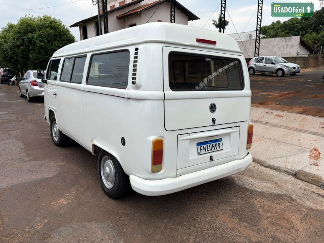 Volkswagen Kombi Standard 1.4 Mi Total Flex 8V 2013/2014 — foto 4 de 7