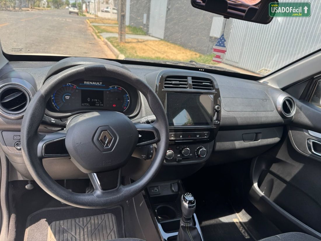 Renault Kwid Outsider 1.0 Mecânico Flex 2023/2024 — foto 9 de 12