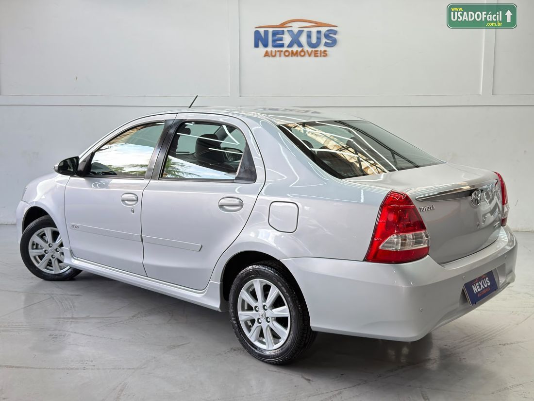 Toyota Etios Sedan XLS 1.5 Automático Flex 2017/2018 — foto 3 de 18