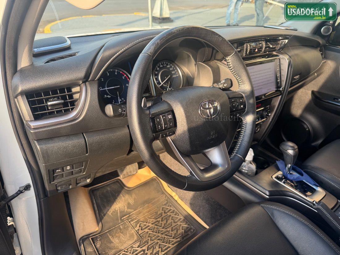 Toyota Hilux SW4 SRX 2.8 4x4 TDI Automático 5 lugares 2021/2021 — foto 10 de 22