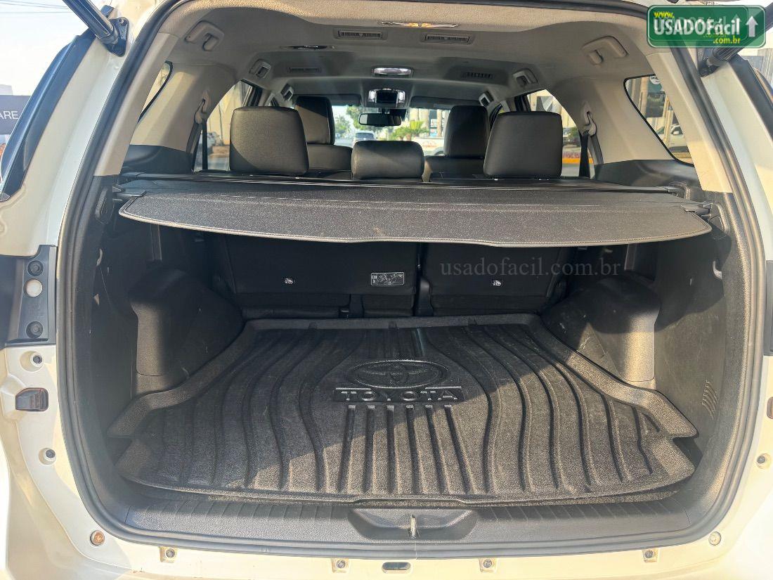Toyota Hilux SW4 SRX 2.8 4x4 TDI Automático 5 lugares 2021/2021 — foto 11 de 22