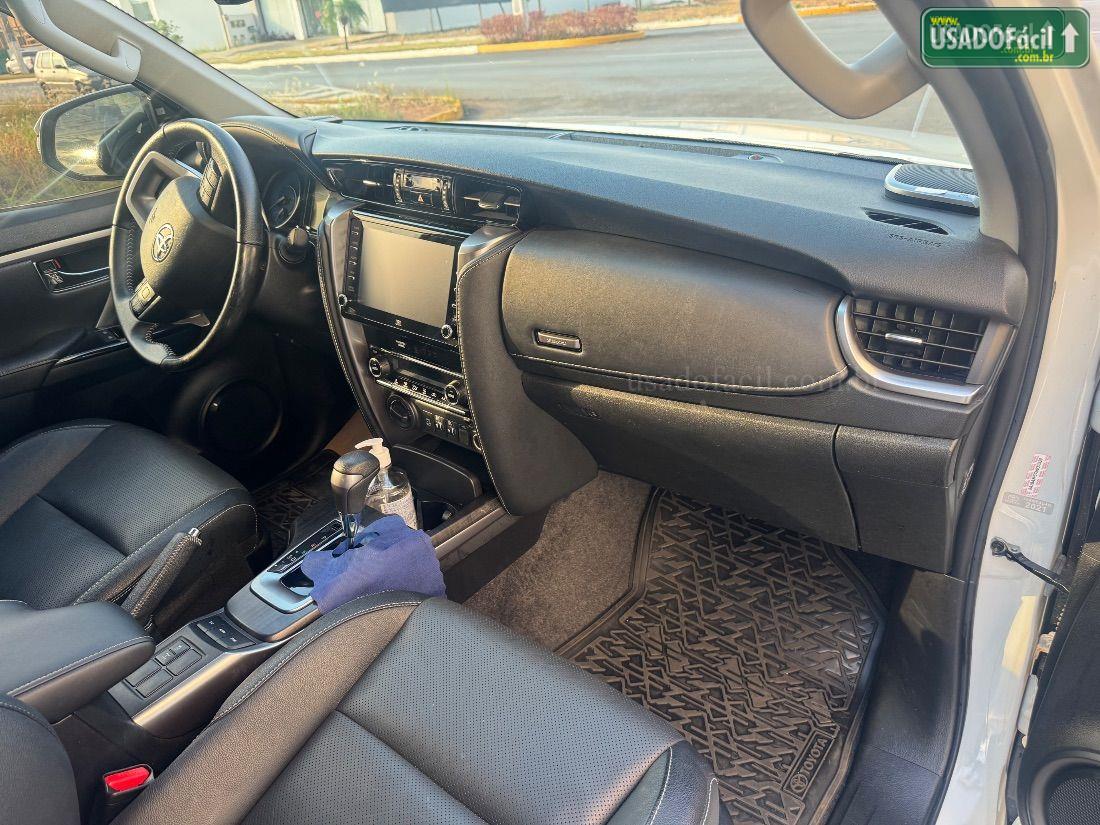 Toyota Hilux SW4 SRX 2.8 4x4 TDI Automático 5 lugares 2021/2021 — foto 15 de 22