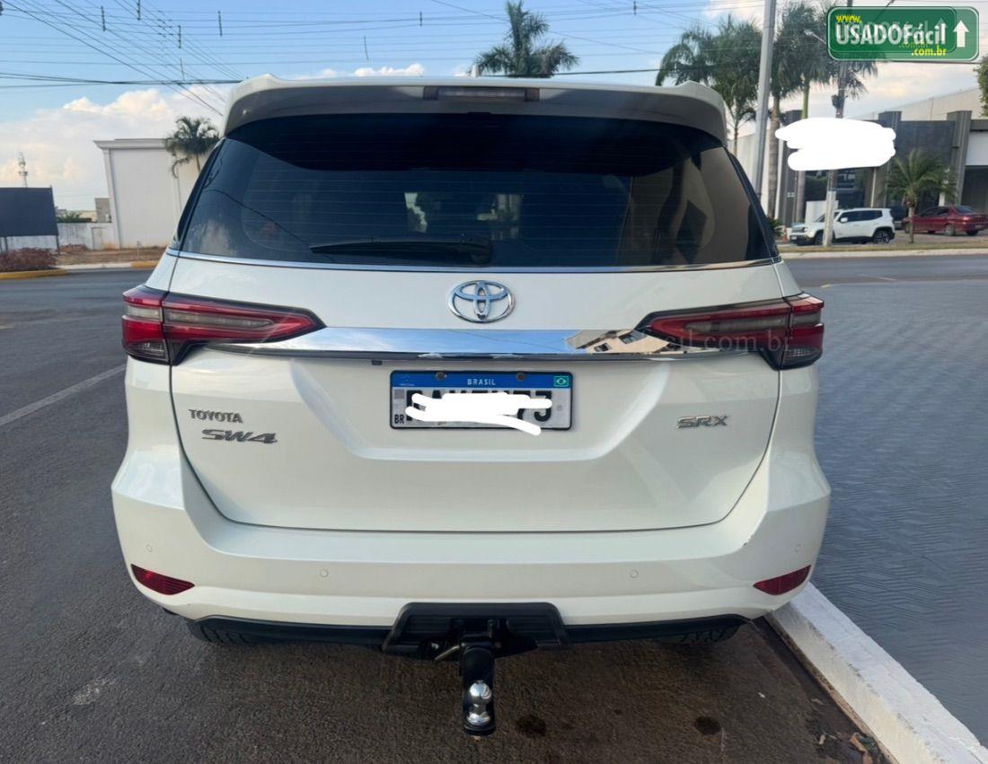 Toyota Hilux SW4 SRX 2.8 4x4 TDI Automático 5 lugares 2021/2021 — foto 4 de 22