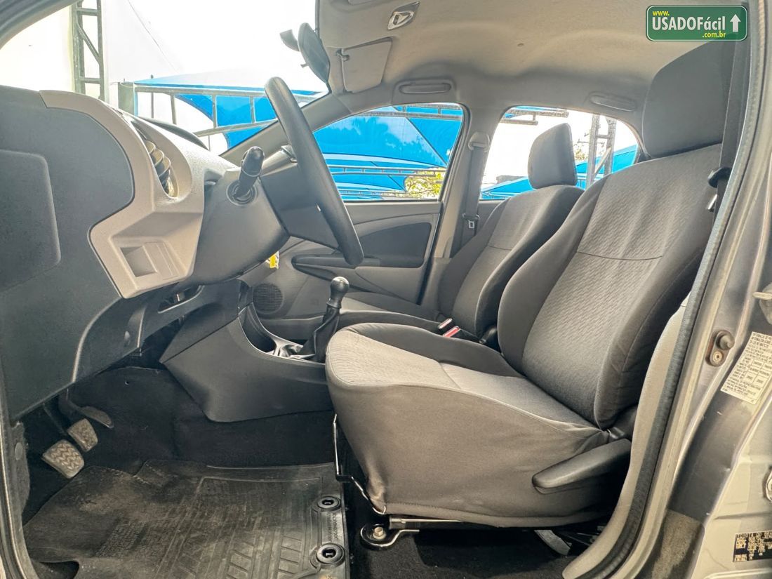 Toyota Etios Sedan XLS 1.5 Mecânico Flex 2013/2013 — foto 11 de 15