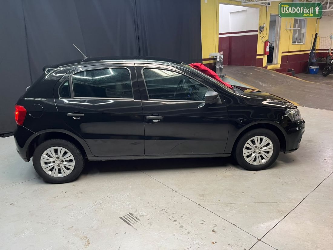 Volkswagen Gol Trendline 1.0 4P Total Flex 2017/2018 — foto 8 de 16