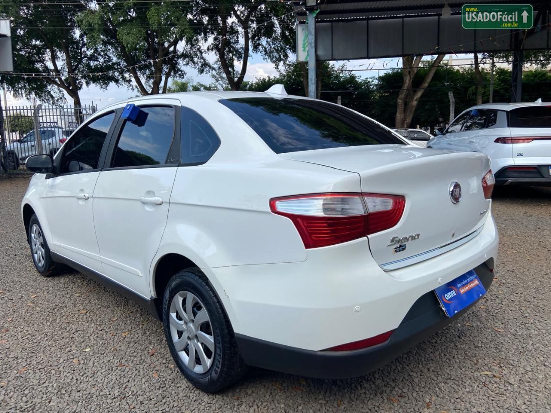 Fiat Grand Siena Attractive 1.4 Evo Fire Flex 2013/2014 — foto 4 de 7