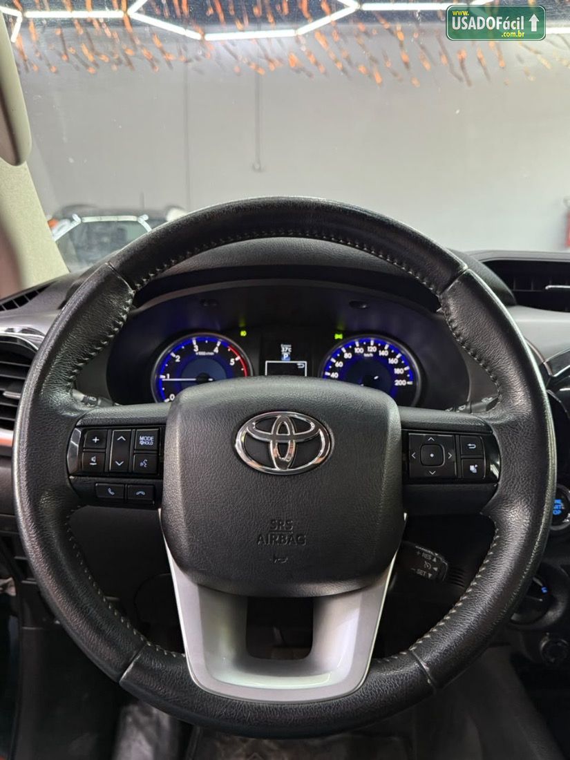 Toyota Hilux SRX CD 2.8 4x4 TDI Automático Diesel 2018/2018 — foto 11 de 15