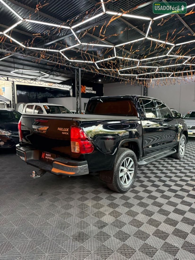 Toyota Hilux SRX CD 2.8 4x4 TDI Automático Diesel 2018/2018 — foto 4 de 15