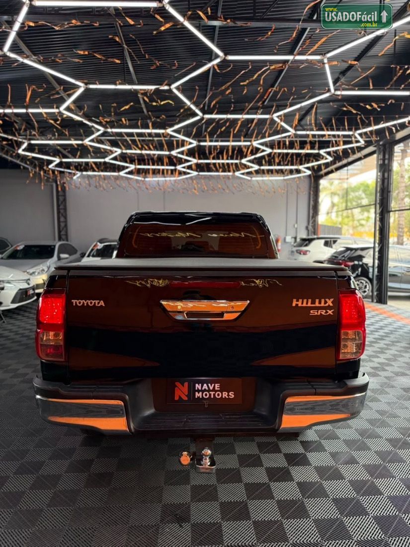 Toyota Hilux SRX CD 2.8 4x4 TDI Automático Diesel 2018/2018 — foto 5 de 15
