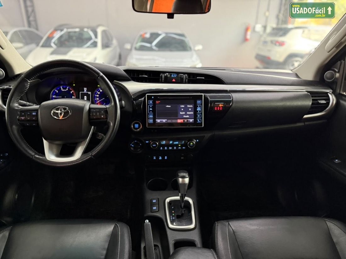 Toyota Hilux SRX CD 2.8 4x4 TDI Automático Diesel 2018/2018 — foto 9 de 15