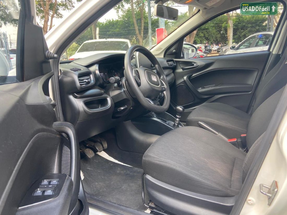 Fiat Cronos Drive 1.3 Mecânico Flex 2023/2024 — foto 5 de 7
