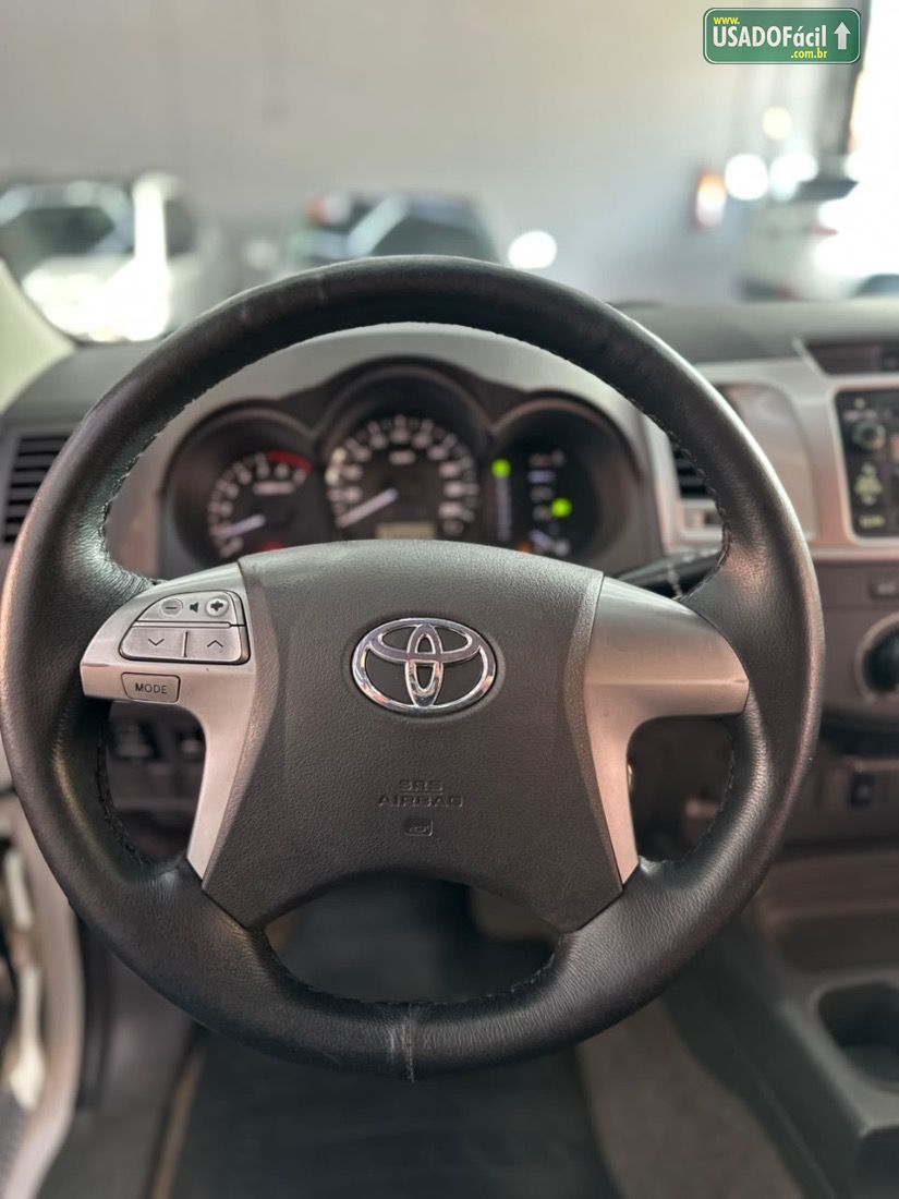 Toyota Hilux SR CD 2.7 4x2 Automático Flex 2013/2013 — foto 10 de 14