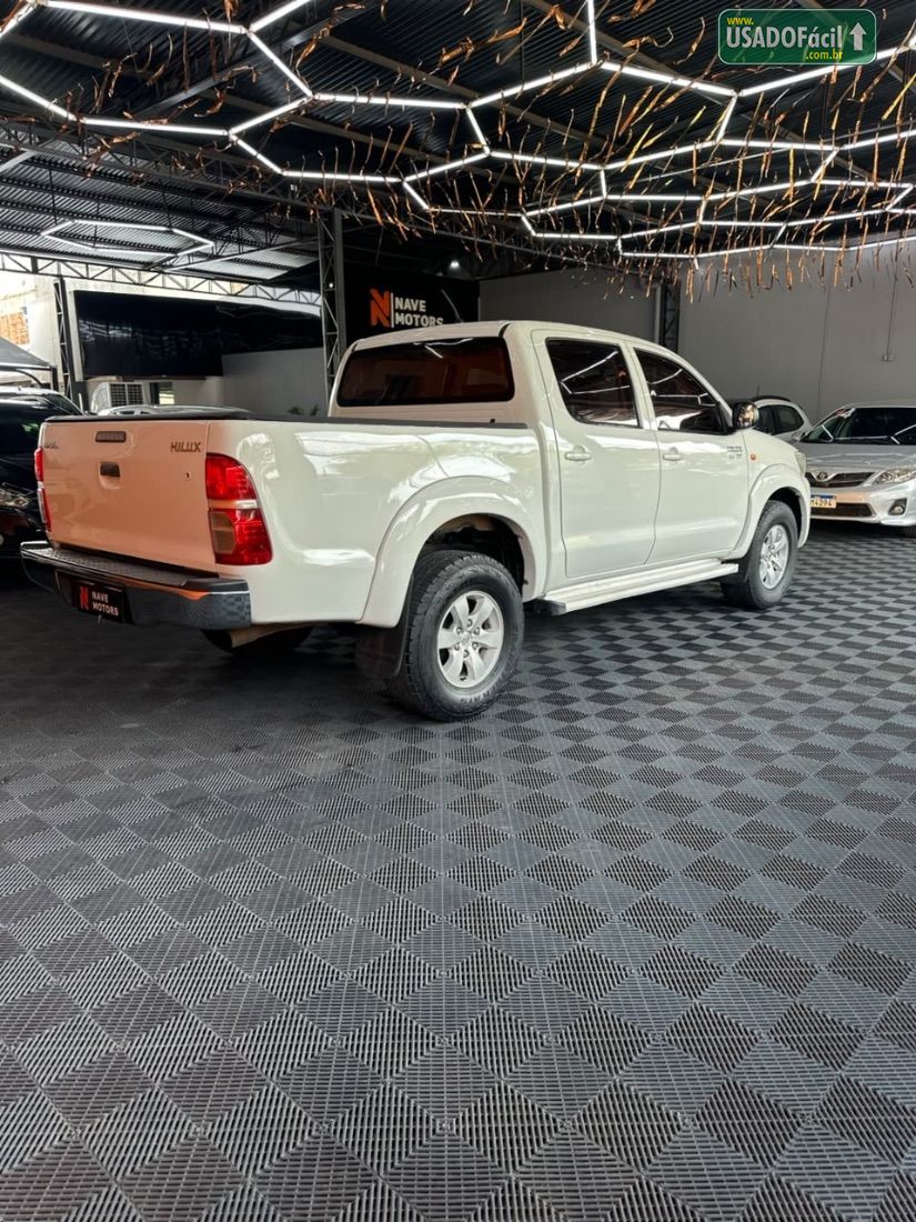 Toyota Hilux SR CD 2.7 4x2 Automático Flex 2013/2013 — foto 4 de 14