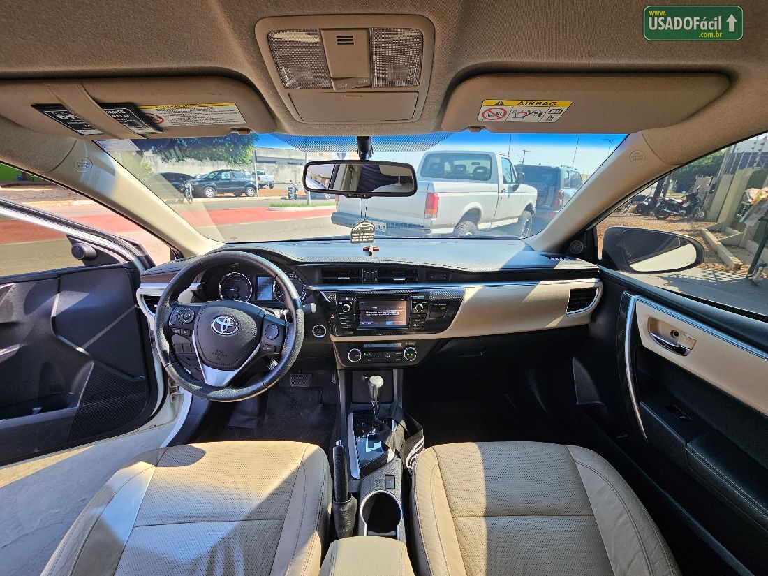 Toyota Corolla Altis 2.0 Automático Flex 2014/2015 — foto 6 de 8
