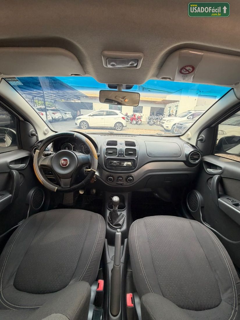 Fiat Grand Siena Attractive 1.4 Evo Fire Flex 2014/2015 — foto 10 de 13