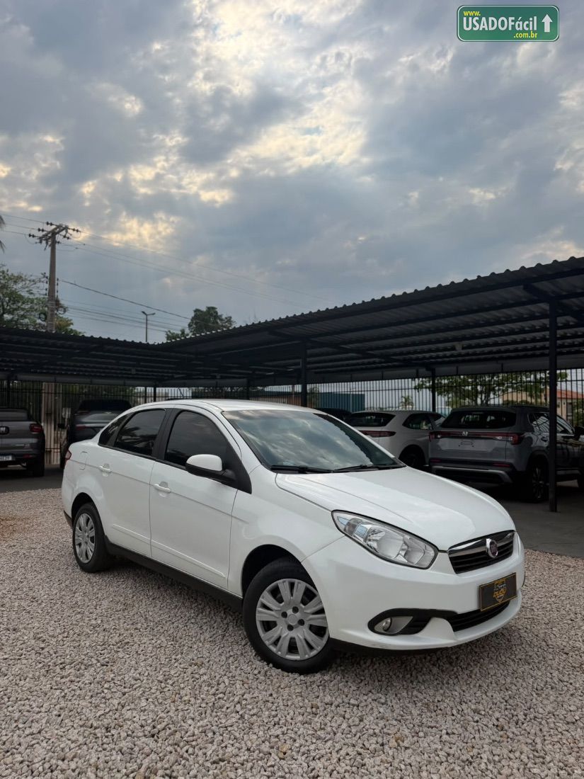 Fiat Grand Siena Attractive 1.4 Evo Fire Flex 2014/2015 — foto 5 de 13