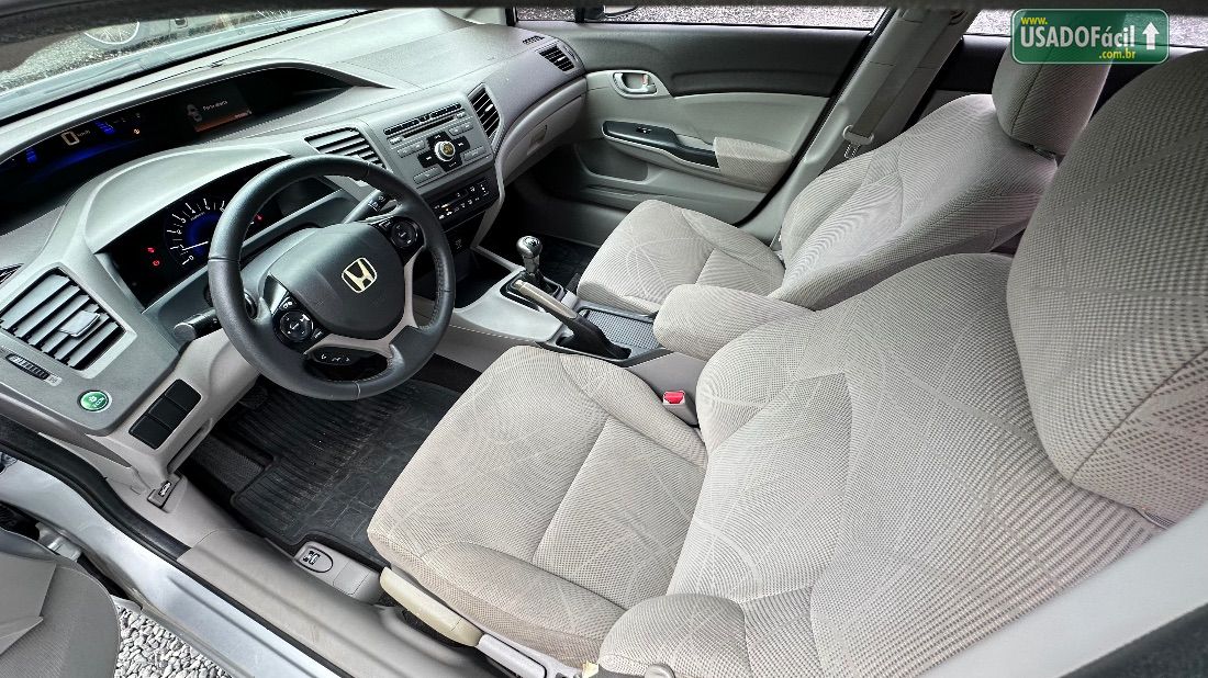 Honda Civic Sedan LXS 1.8 Mecânico 2013/2014 — foto 5 de 6