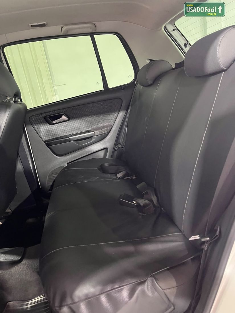 Volkswagen Fox 1.6 Mi 4P Total Flex 2010/2011 — foto 10 de 14