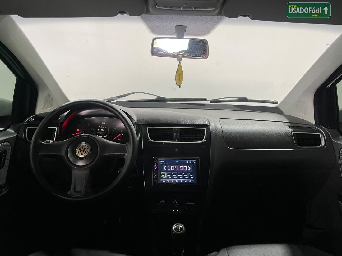 Volkswagen Fox 1.6 Mi 4P Total Flex 2010/2011 — foto 11 de 14