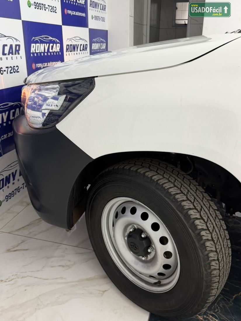 Toyota Hilux CS 4x4 2.8 TDI Mecânico Diesel 2024/2025 — foto 6 de 13
