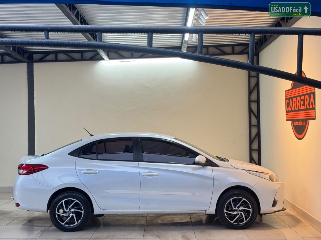 Toyota Yaris Sedan XS 1.5 Automático Flex 2024/2025 — foto 7 de 14
