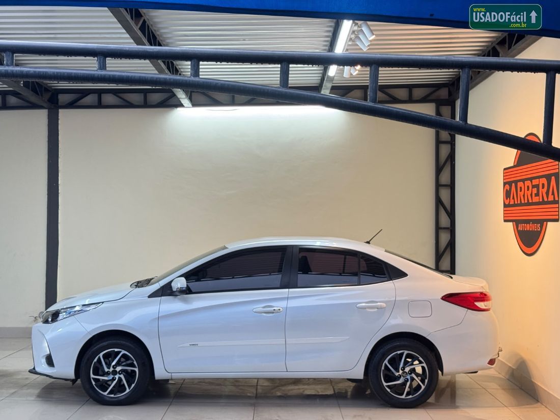 Toyota Yaris Sedan XS 1.5 Automático Flex 2024/2025 — foto 8 de 14