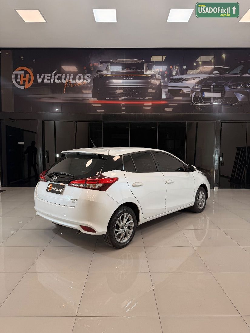 TOYOTA Yaris Hatch XS 1.5 Automático Flex 2022/2023 — foto 11 de 18