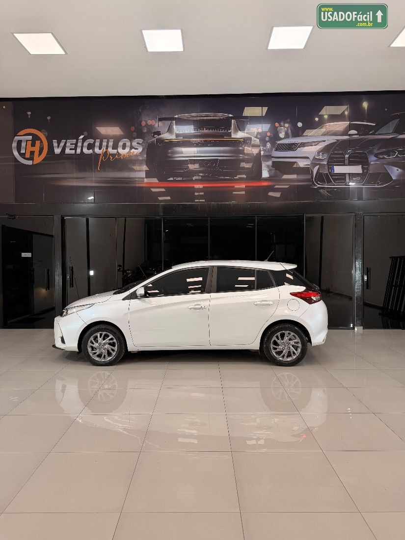TOYOTA Yaris Hatch XS 1.5 Automático Flex 2022/2023 — foto 13 de 18