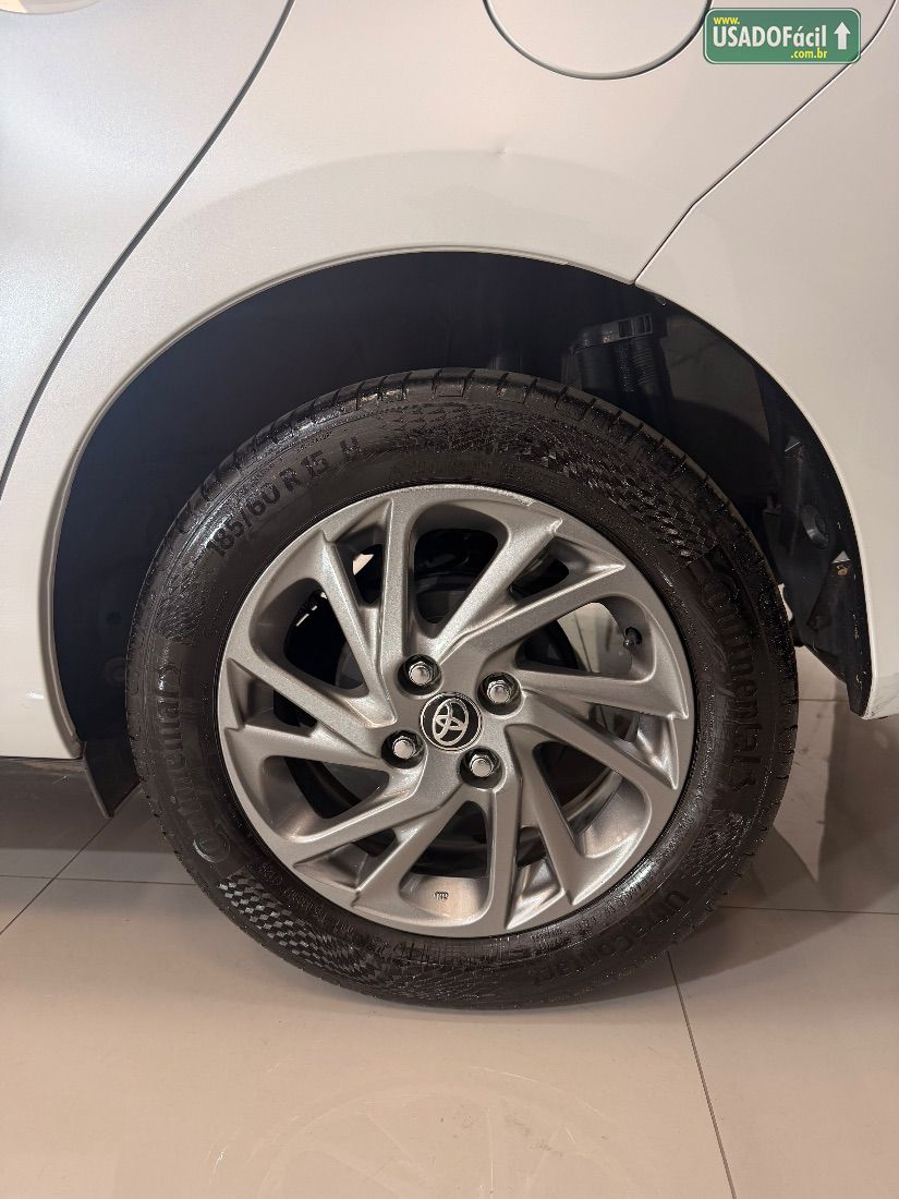 TOYOTA Yaris Hatch XS 1.5 Automático Flex 2022/2023 — foto 17 de 18