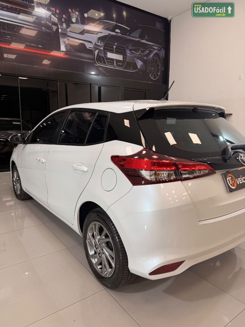 TOYOTA Yaris Hatch XS 1.5 Automático Flex 2022/2023 — foto 9 de 18