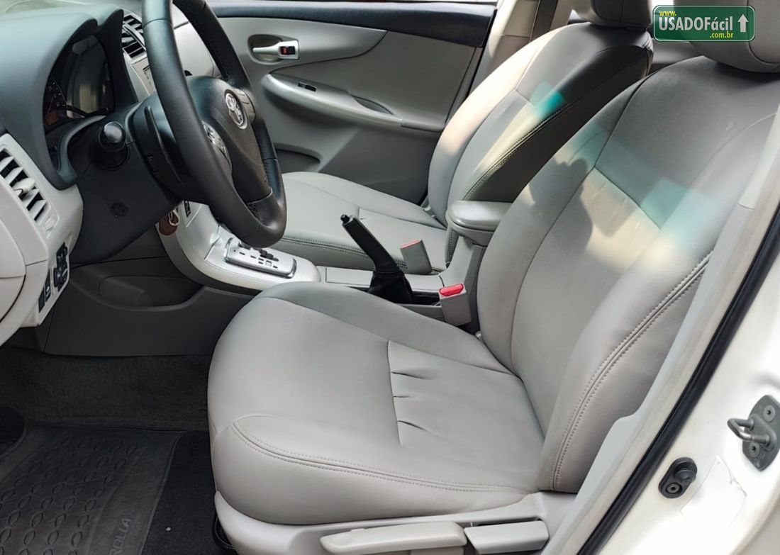 Toyota Corolla XEI 2.0 Automático Flex 2013/2014 — foto 9 de 12