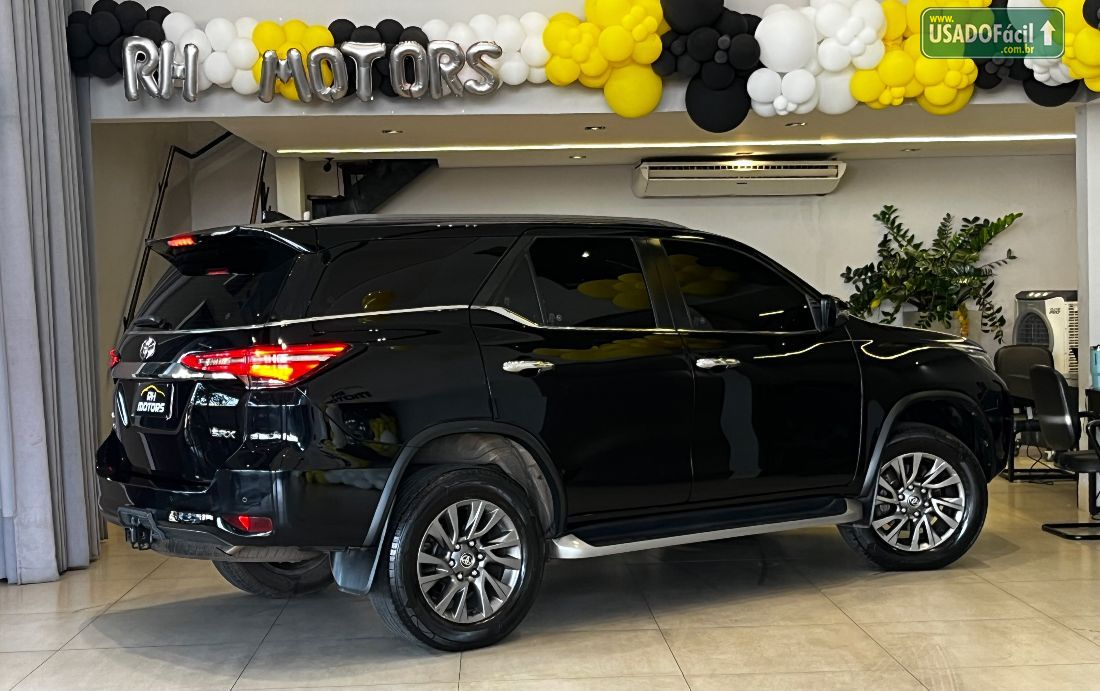 Toyota Hilux SRX CD 2.8 4x4 TDI Automático Diesel 2021/2021 — foto 4 de 13